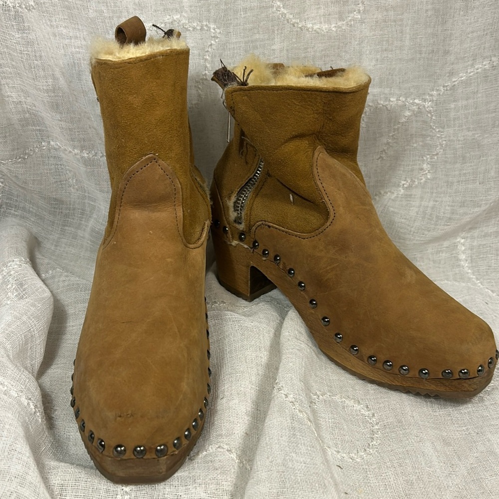 Vollsjo made in Sweden leather sheering wooden clogs ankle boots